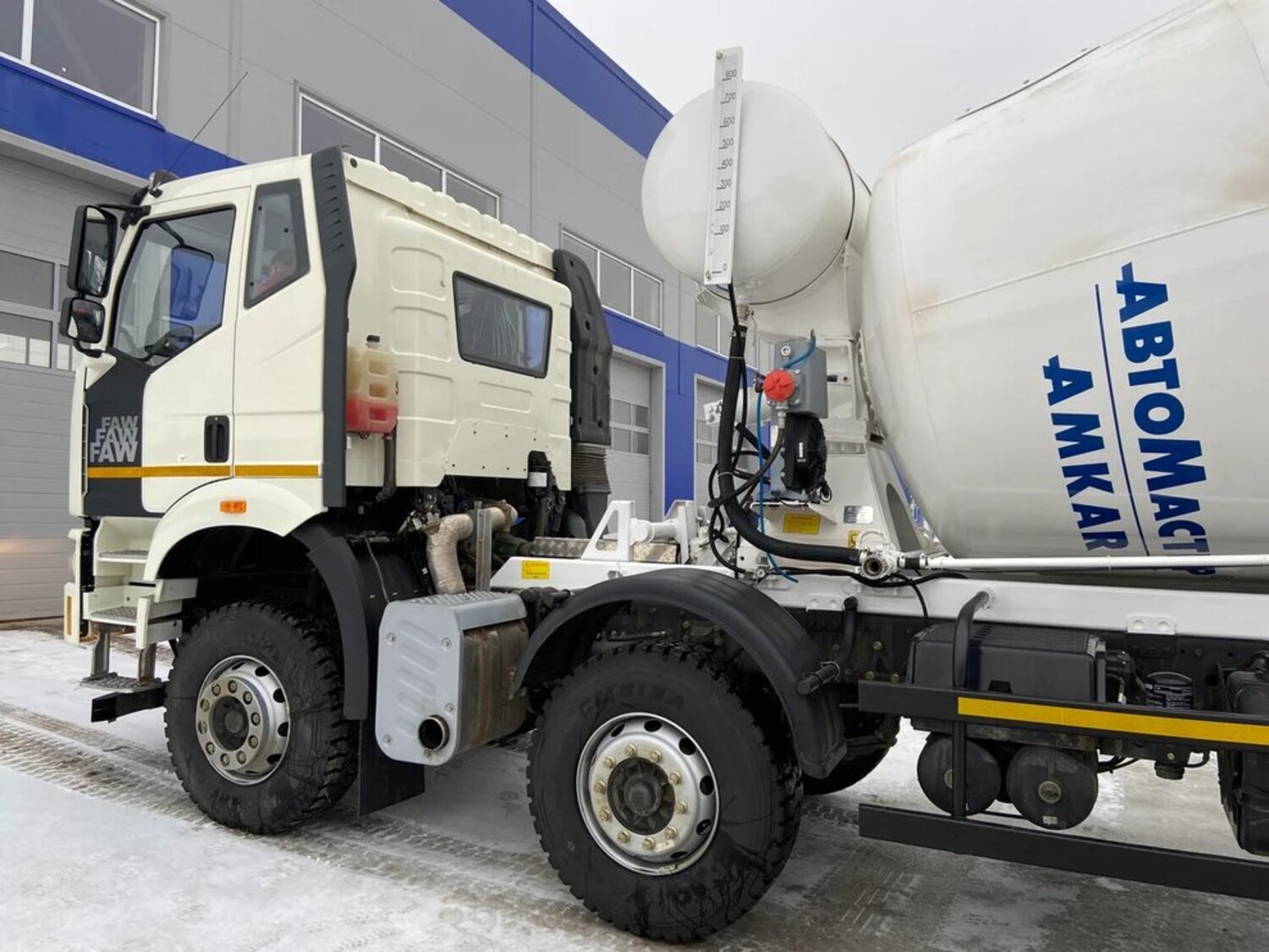 Автобетоносмеситель FAW 8х4 AMKAR