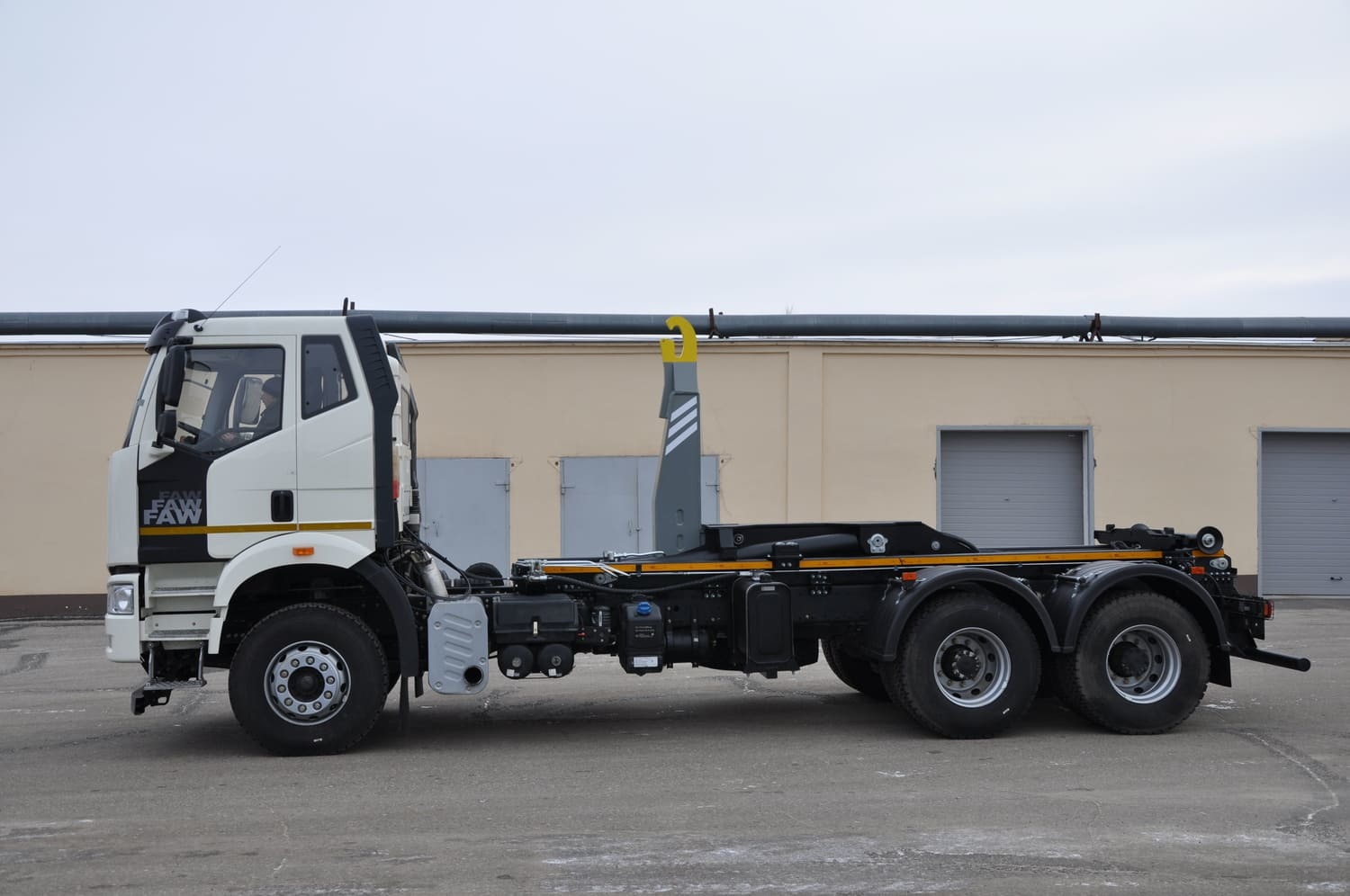 Мультилифт 6х4 FAW HYVA