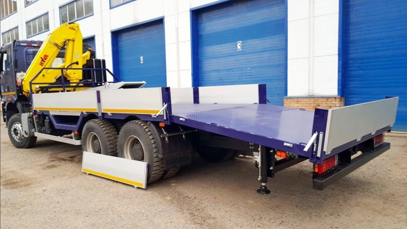 Бортовой трансформер FAW 6х4 HYVA