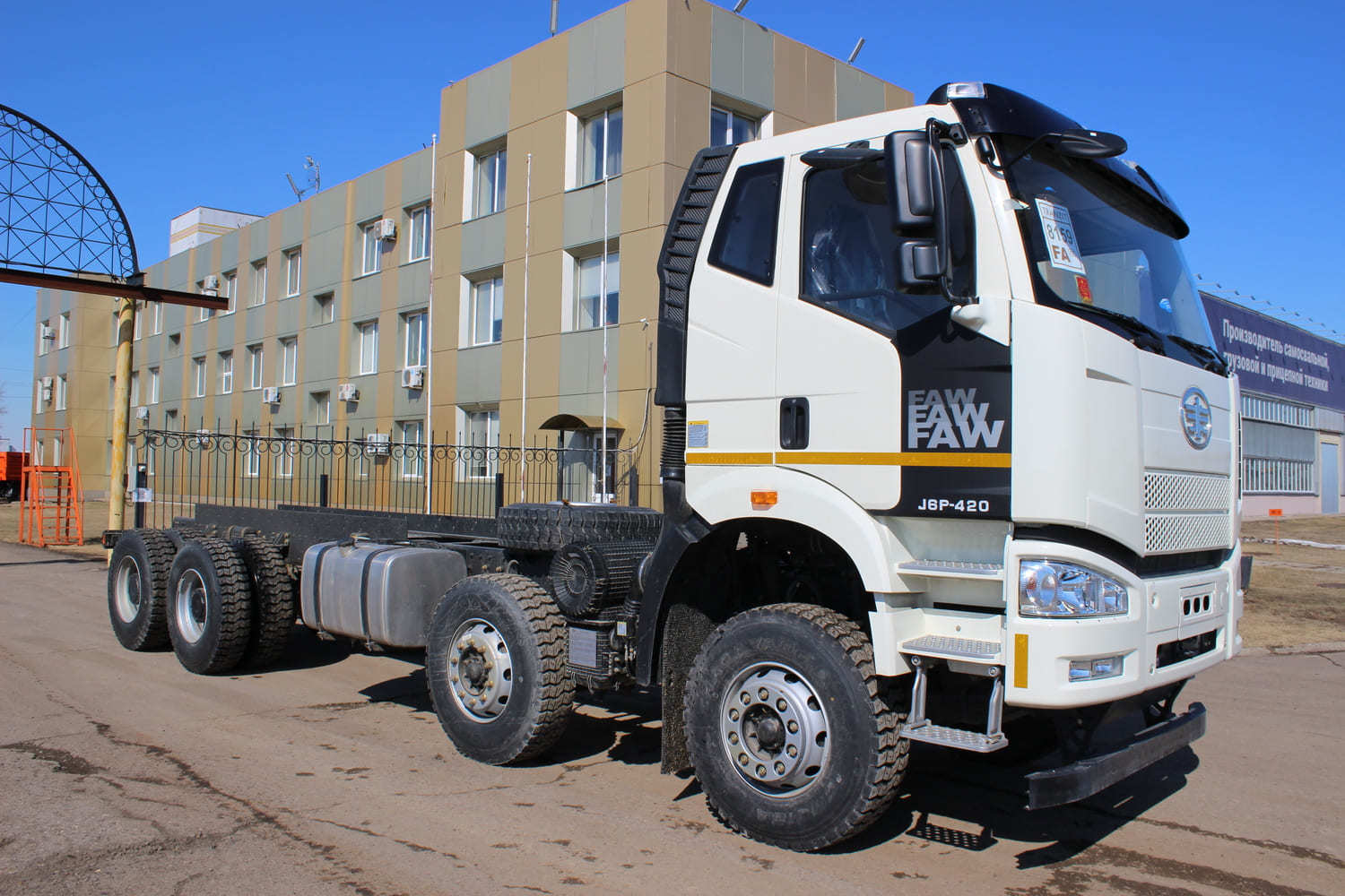 Шасси FAW 8х4 J6 СА3310