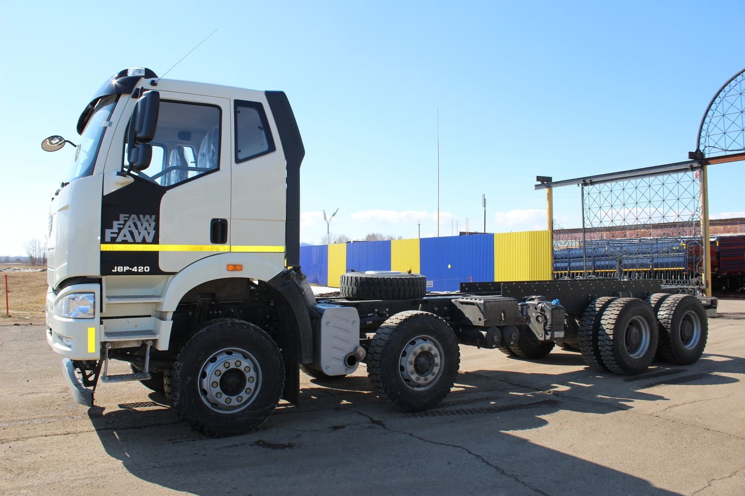 Шасси FAW 8х4 J6 СА3310