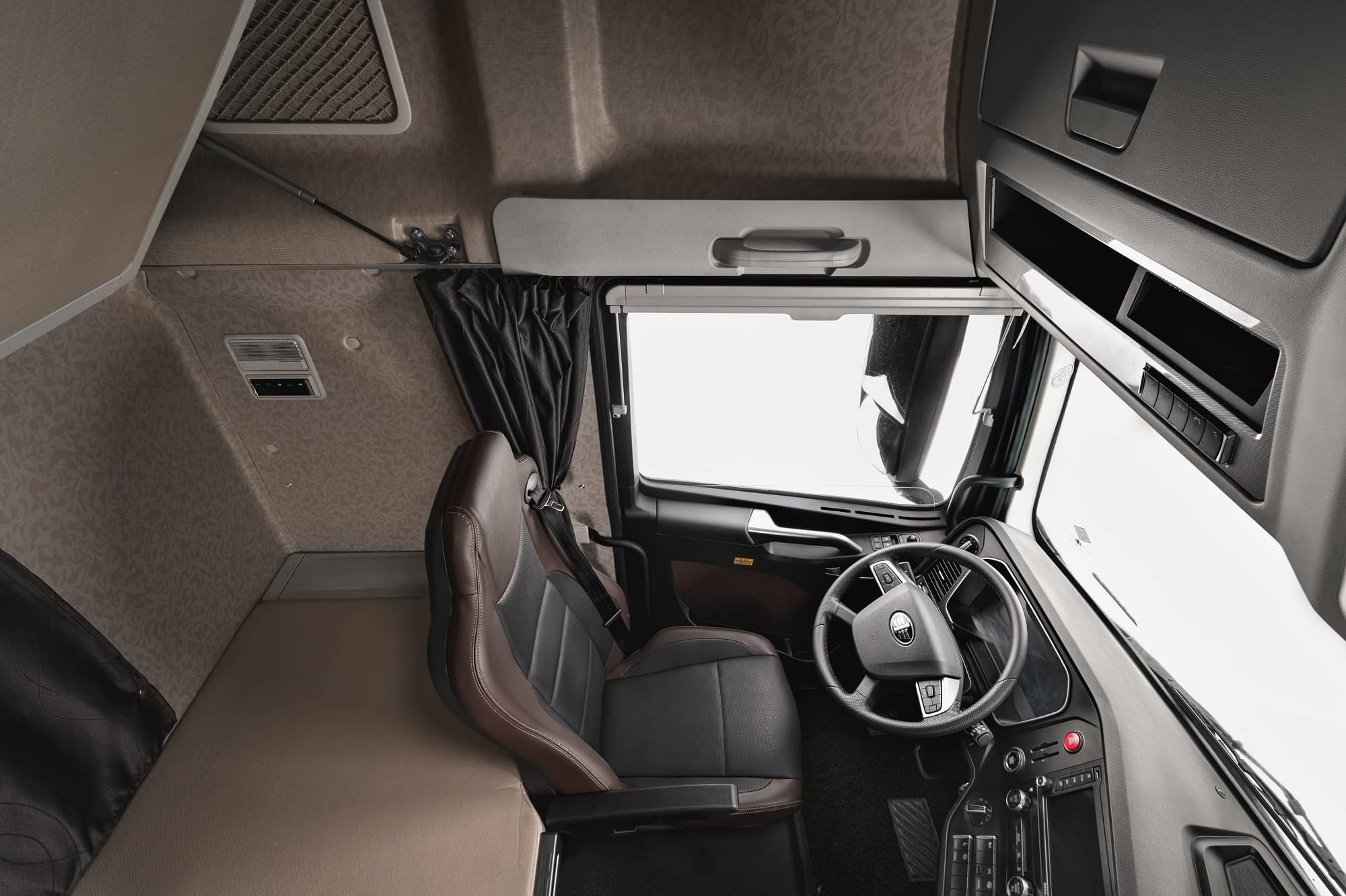 Тягач FAW J7 4Х2