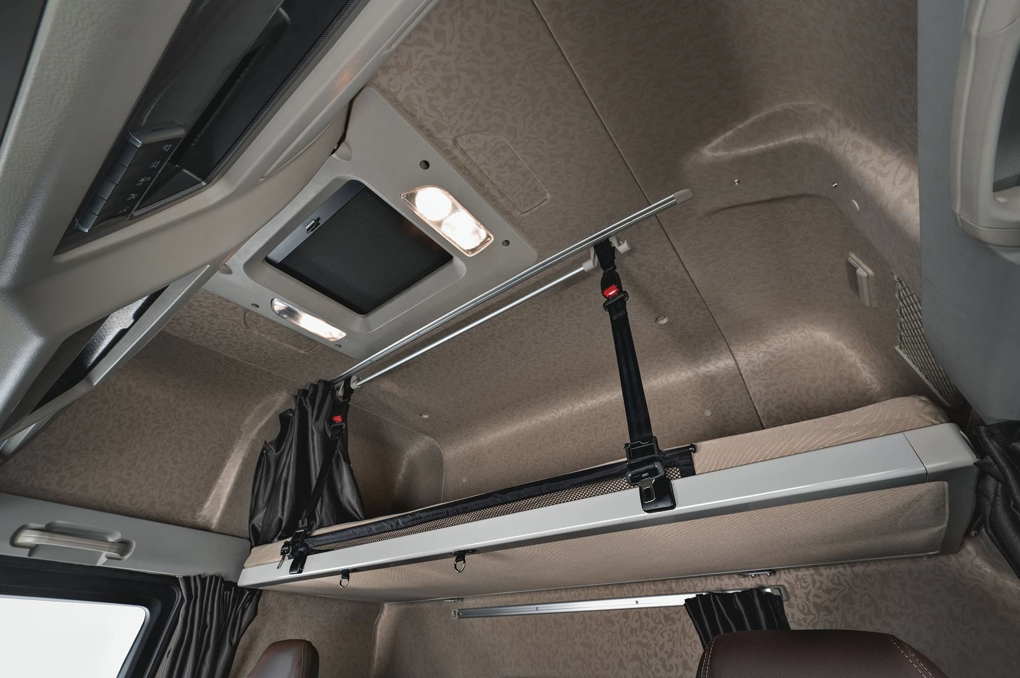 Тягач FAW J7 4Х2