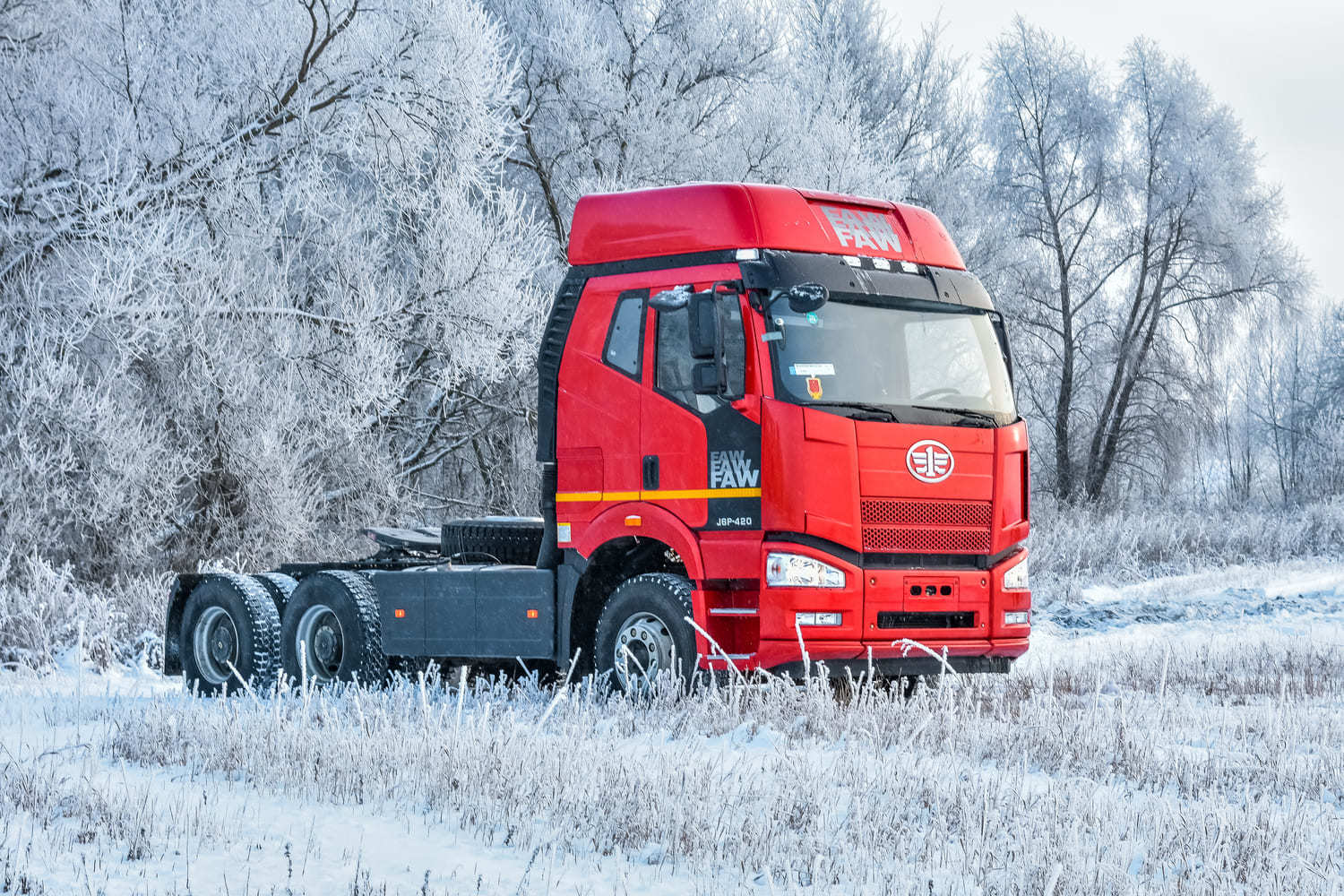 Тягач FAW J7 6х4