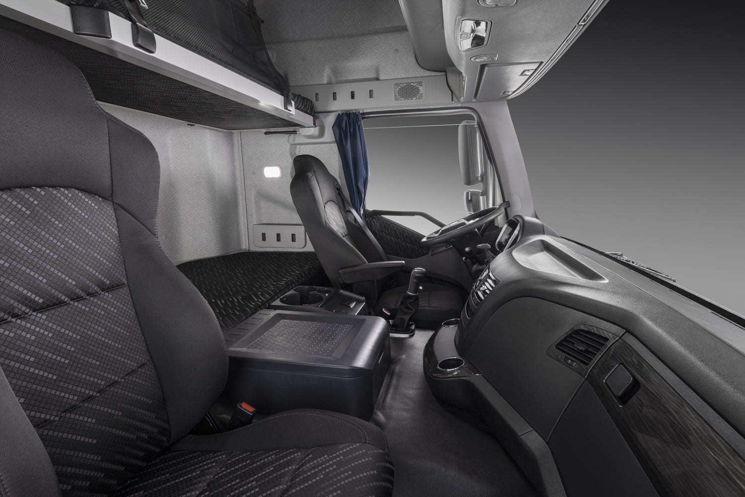 Тягач FAW J7 6х4